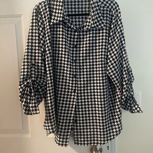 Black and White Houndstooth Women's Top
